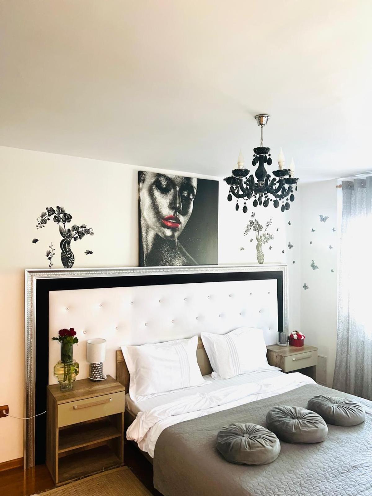 Apartament Lux Crialy - 75 M2 - Free Parking ทิมิชัวรา ภายนอก รูปภาพ
